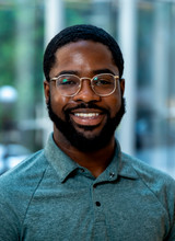 Awakoaiye, Khukheper-headshot