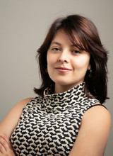 Vargas, Sara-headshot
