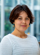 Vargas, Sara-headshot